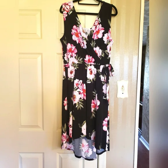 🌼Ladies Dress - Picture 2 of 11